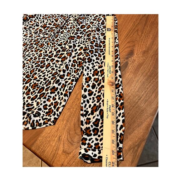 TALBOTS Cheetah Print Blouse, Large, Long Sleeve, Lightweight, Top, Animal - Picture 9 of 9